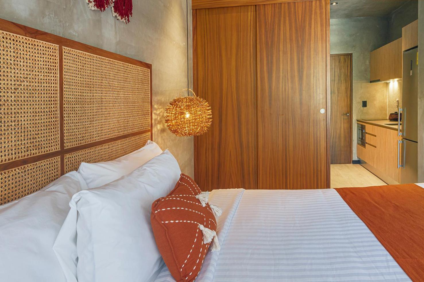 Sunny, Spacious & Amazing Amenities Appartamento